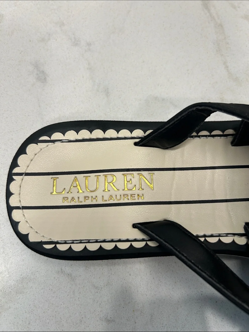 Lauren Ralph Lauren Rosalind Flip Flops Black and Cream Logo Thong Sandals 7